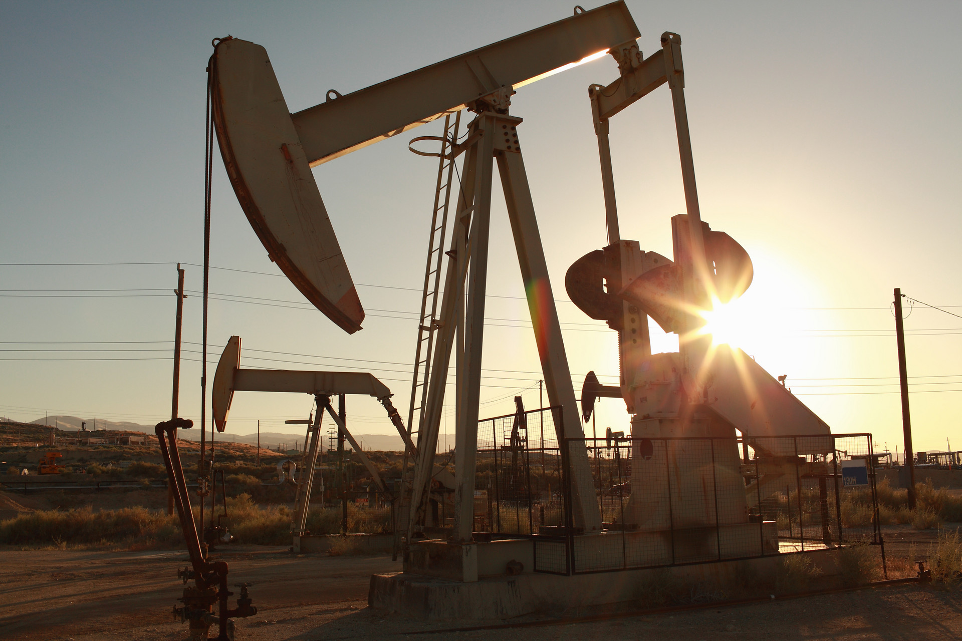 正确选择防爆正压柜壳体材质